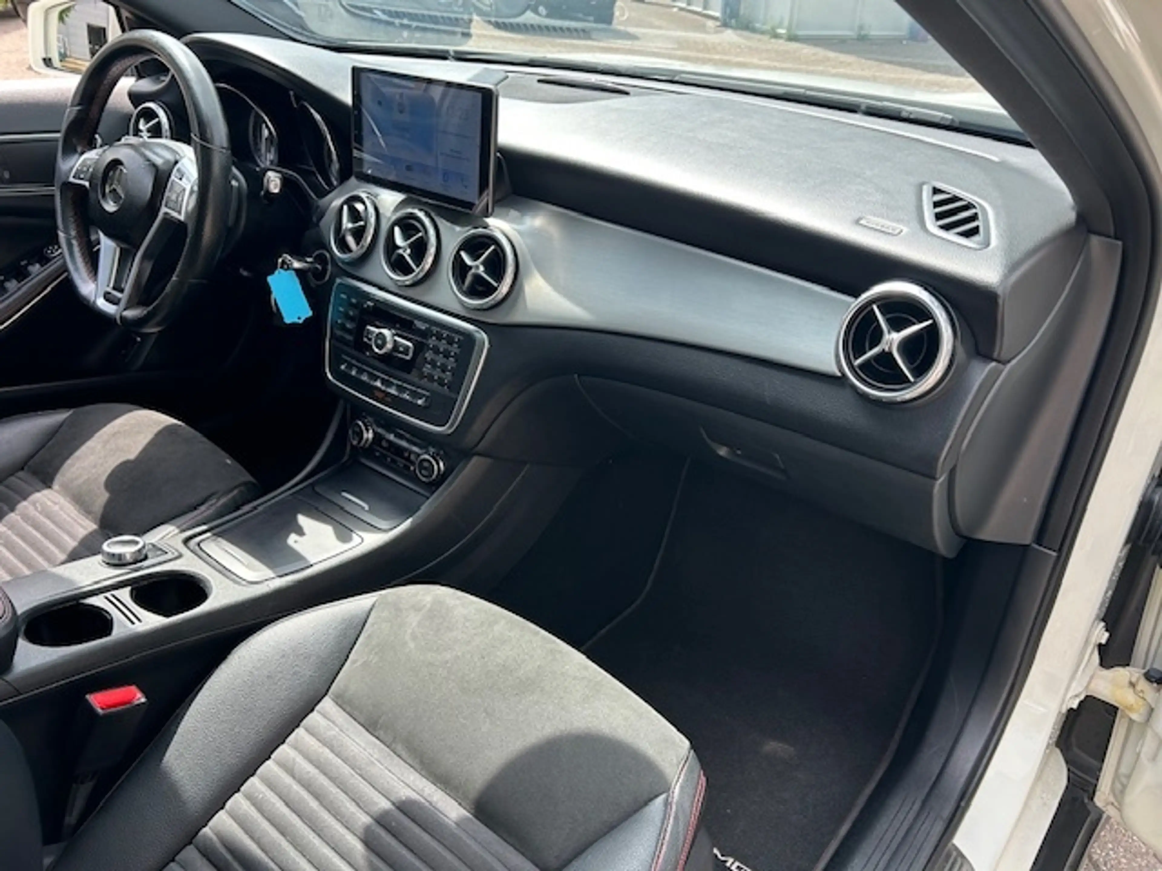 Mercedes-Benz GLA 200 AMG Prestige PANO STOELVW CAMERA TRHK — photo 16