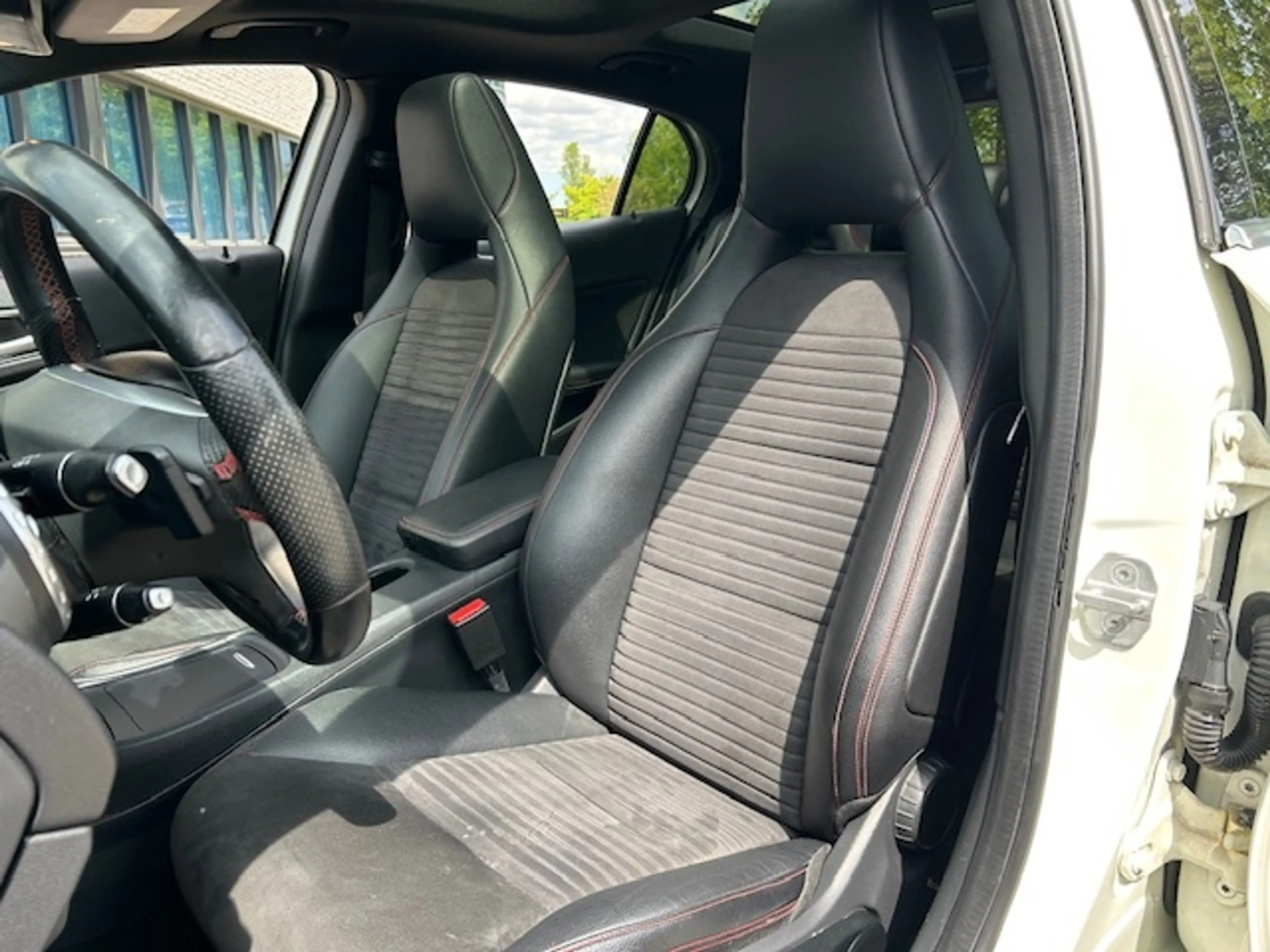 Mercedes-Benz GLA 200 AMG Prestige PANO STOELVW CAMERA TRHK — photo 18