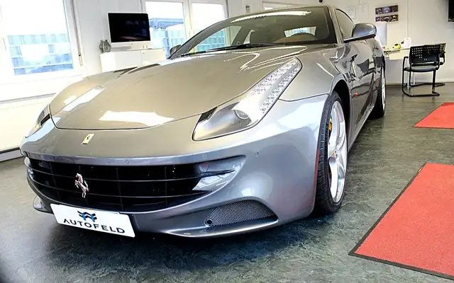 Ferrari FF 6,3 V12 4x4/VOLL SH/LEDER/
