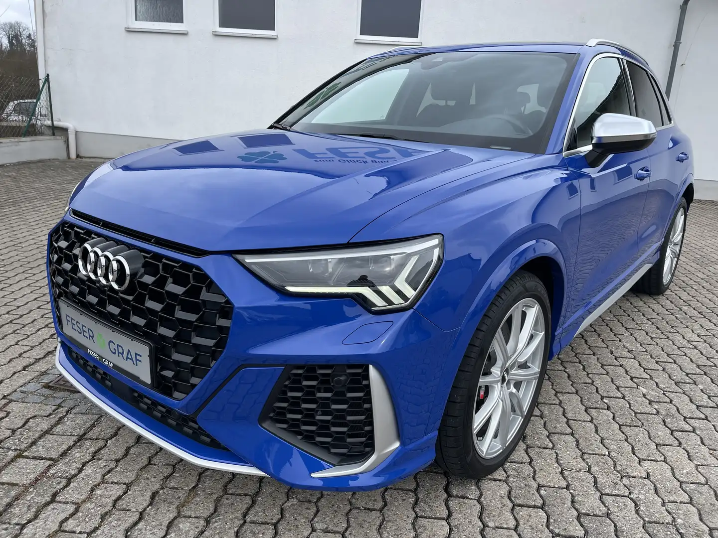 Audi RS Q3 2.5 TFSI Qu. S-Tronic AHK eHECK MATRIX Blau - 2