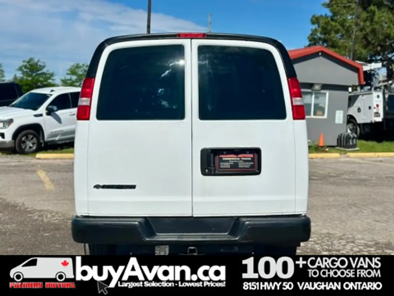 GMC Savana снимка GMC Savana