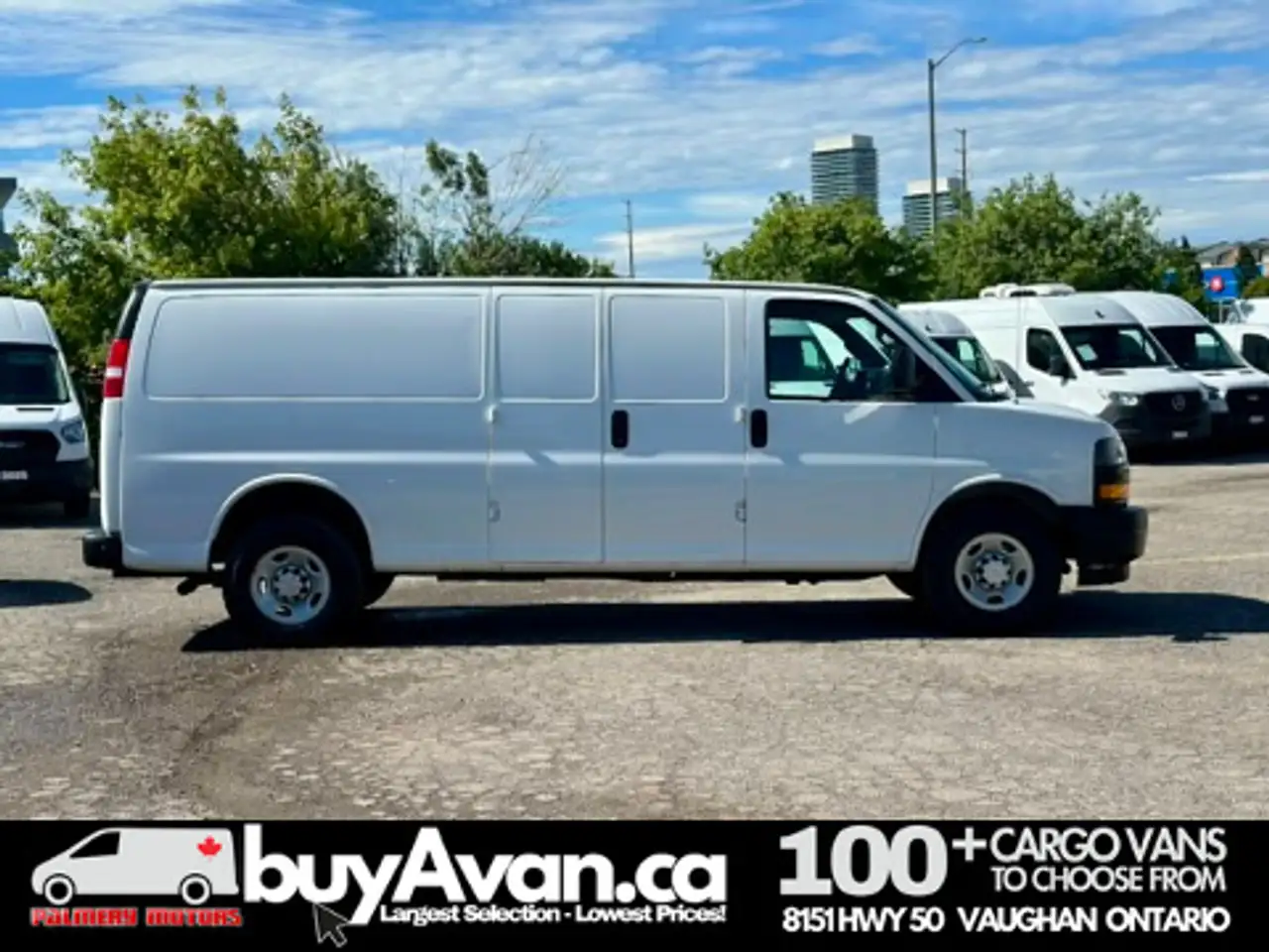 GMC Savana снимка GMC Savana
