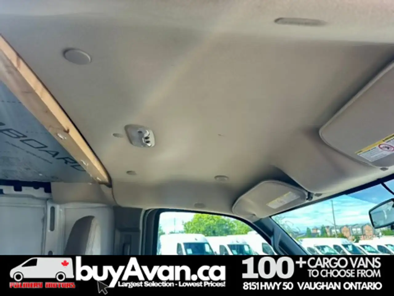 GMC Savana снимка GMC Savana