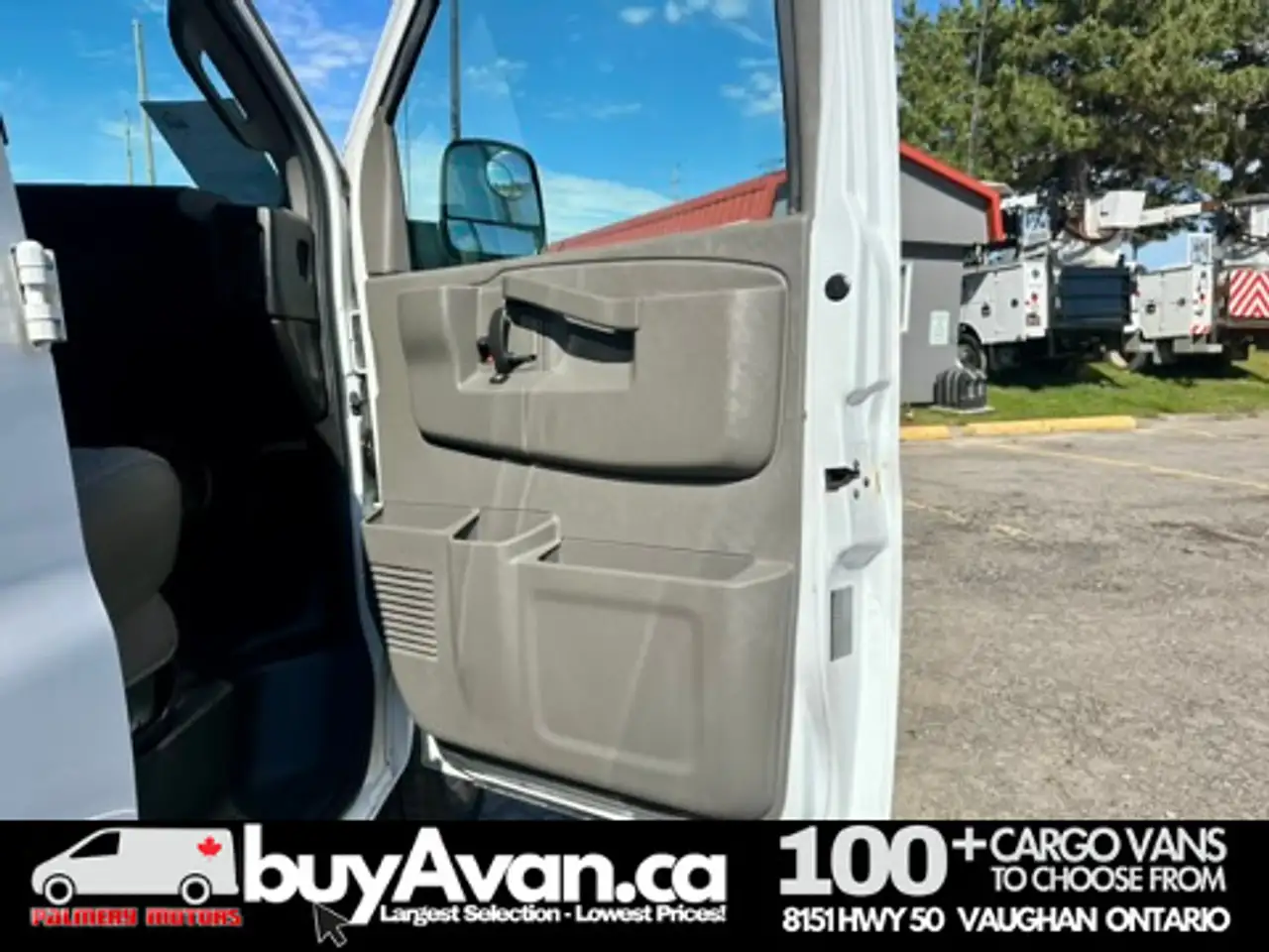 GMC Savana снимка GMC Savana