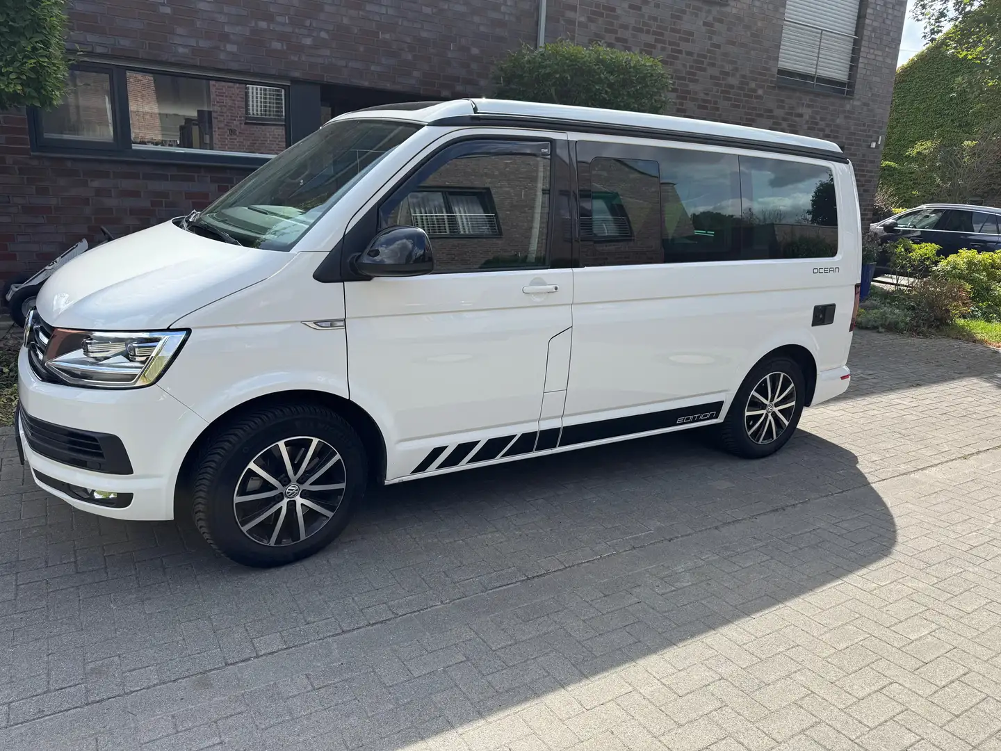 Volkswagen T6 California Ocean Edition 4Motion Weiß - 2