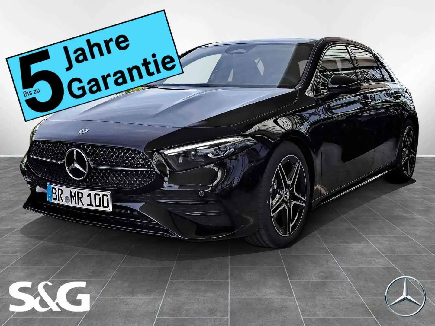 Mercedes-Benz A 200 AMG MBUX+RüKam+M-LED+Pano+Totwink+Distroni Schwarz - 1