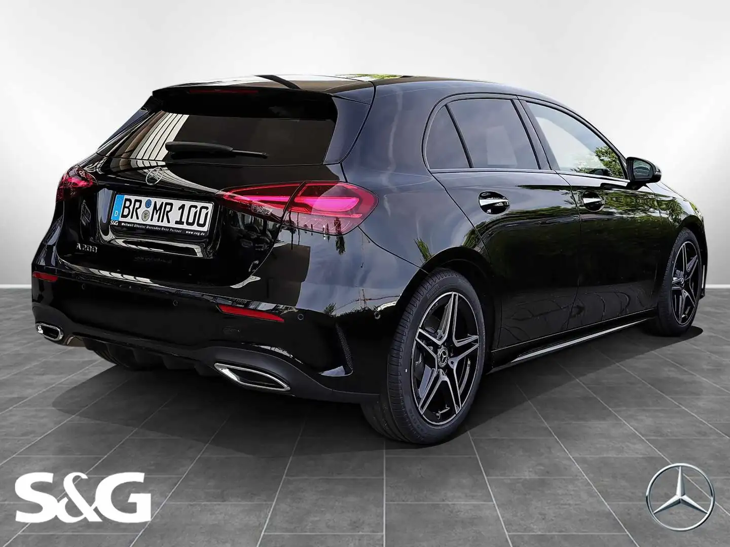 Mercedes-Benz A 200 AMG MBUX+RüKam+M-LED+Pano+Totwink+Distroni Schwarz - 2