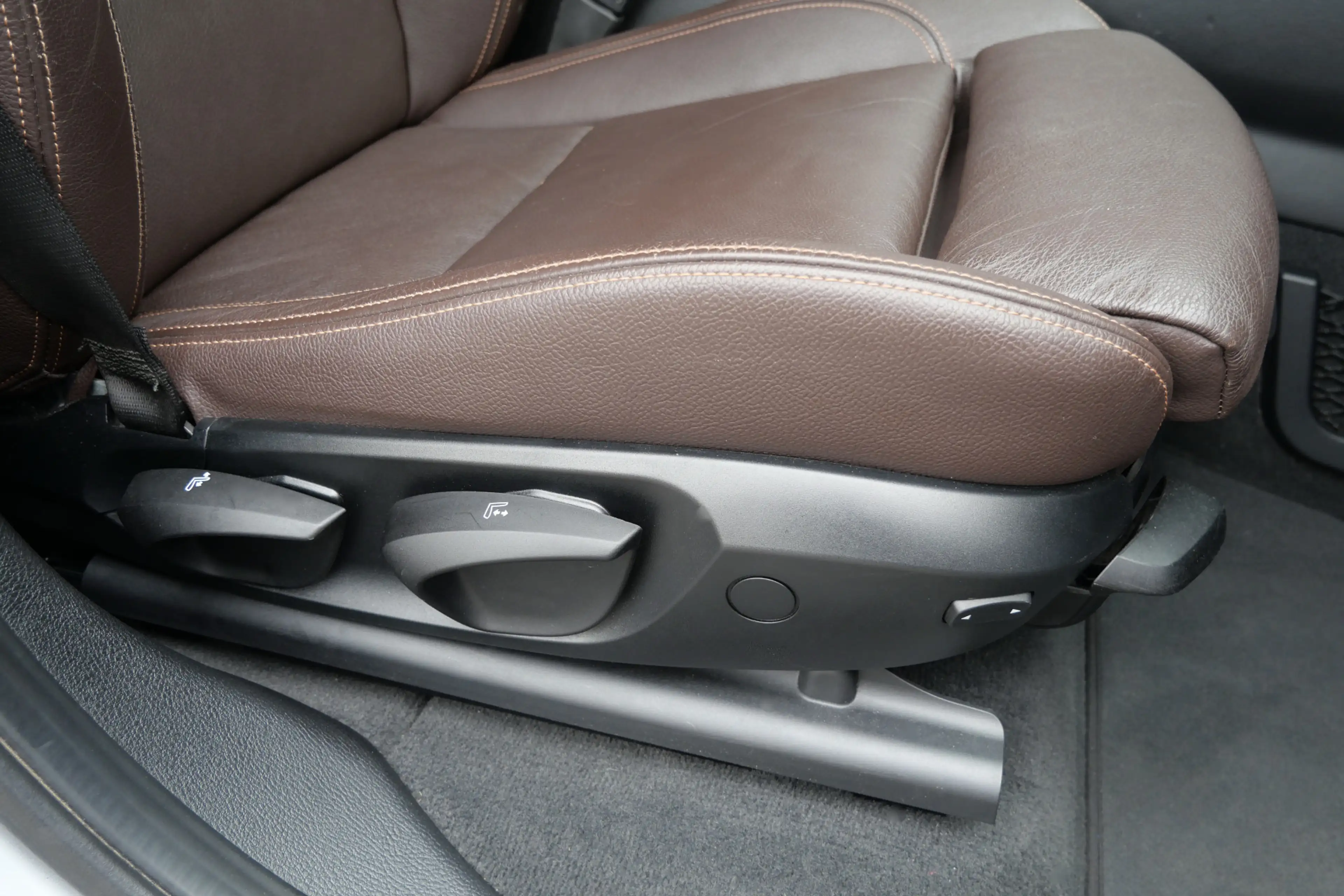 BMW X4 xDrive20i High Executive M Sport Edition | NL-Auto — photo 37
