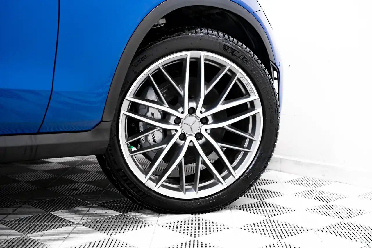 Mercedes-Benz GLC снимка Mercedes-Benz GLC