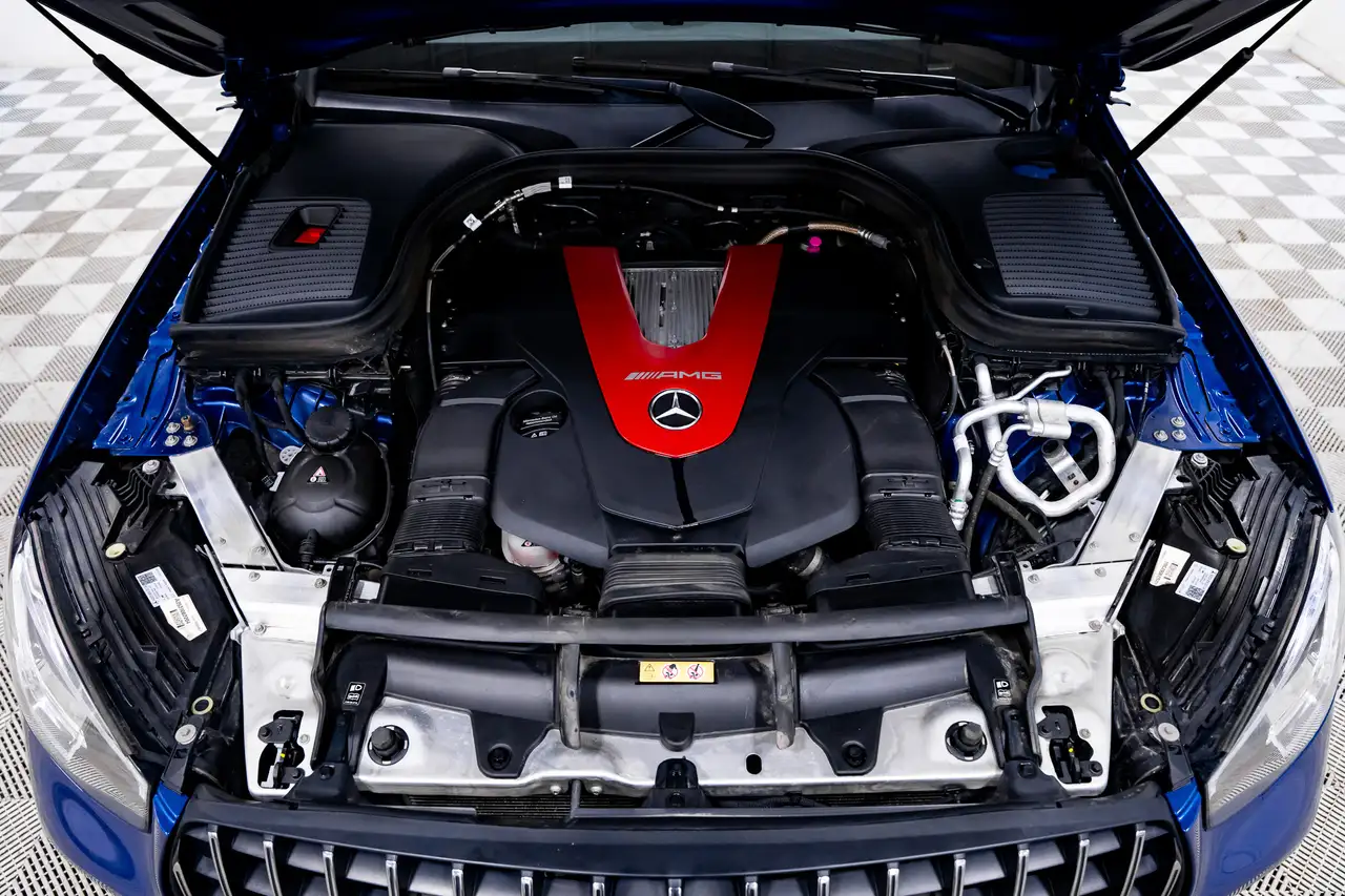 Mercedes-Benz GLC снимка Mercedes-Benz GLC