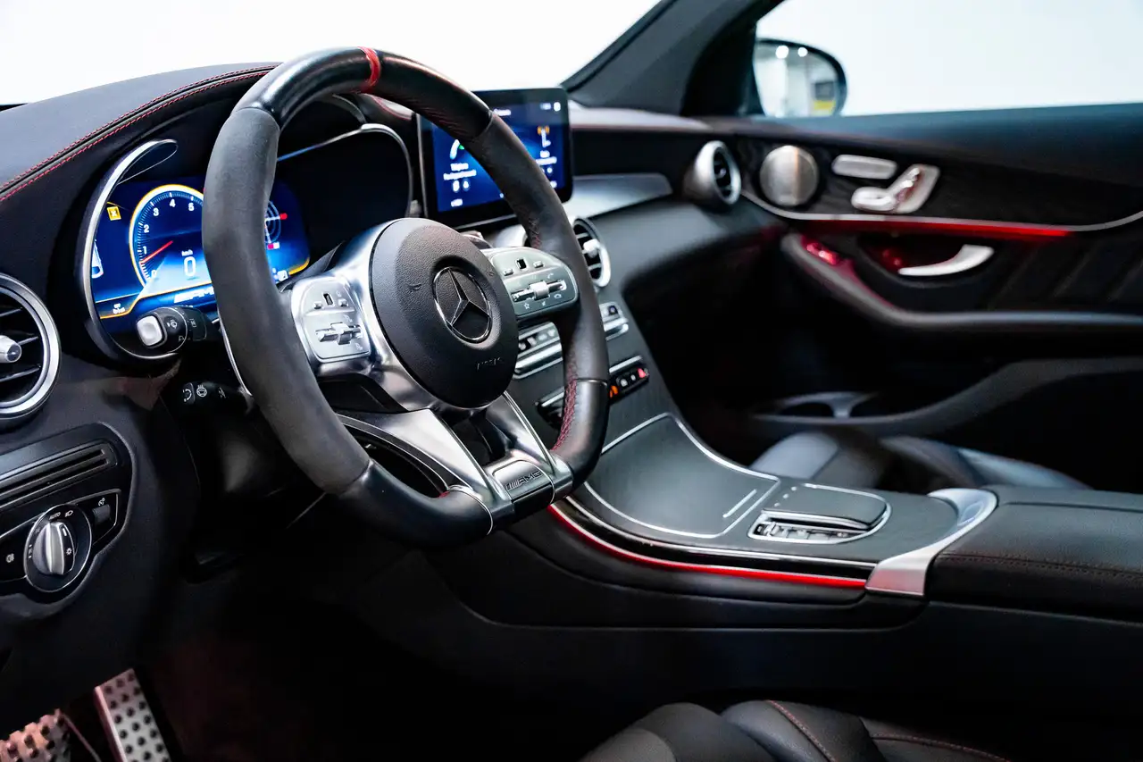 Mercedes-Benz GLC снимка Mercedes-Benz GLC