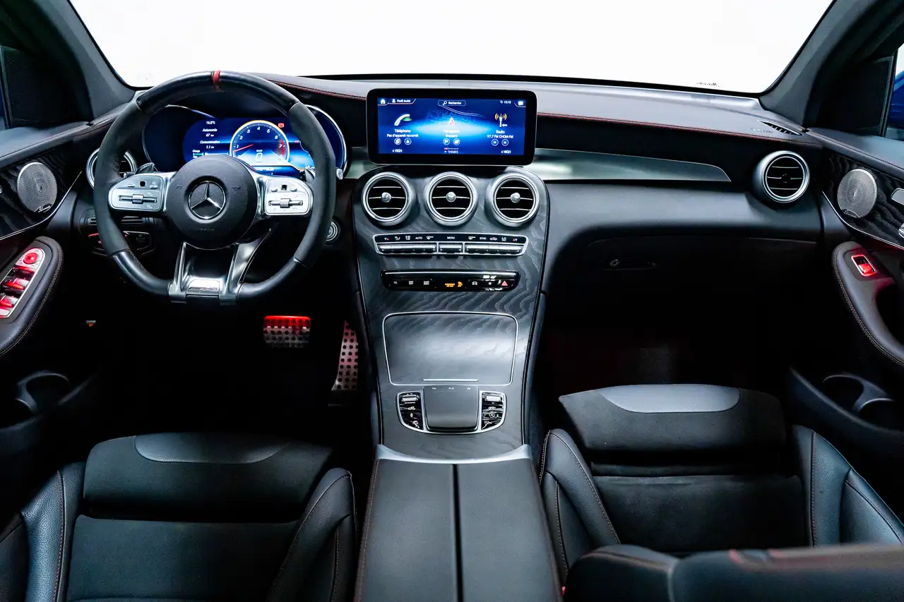 Mercedes-Benz GLC снимка Mercedes-Benz GLC