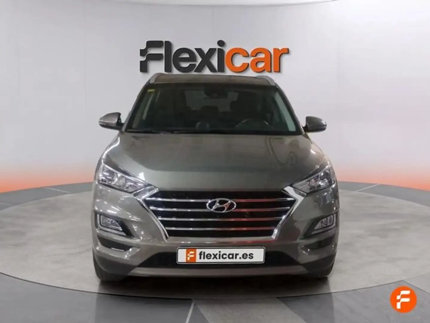 Hyundai TUCSON 1.6 CRDI 85kW (116CV) 48V SLE 4X2 Gris - 2