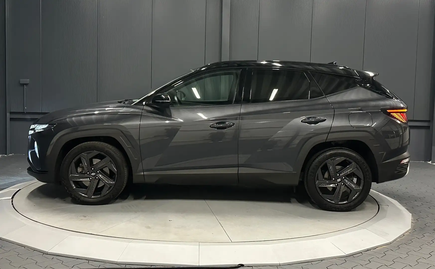 Hyundai TUCSON 1.6 T-GDI Advantage *19Zoll*NAVI*LED*KAMERA* Grigio - 2