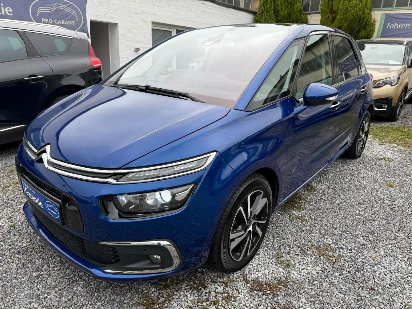 Citroen C4 Picasso 1.6 THP Shine*Panorama*Kamera*AHK* Blau - 1