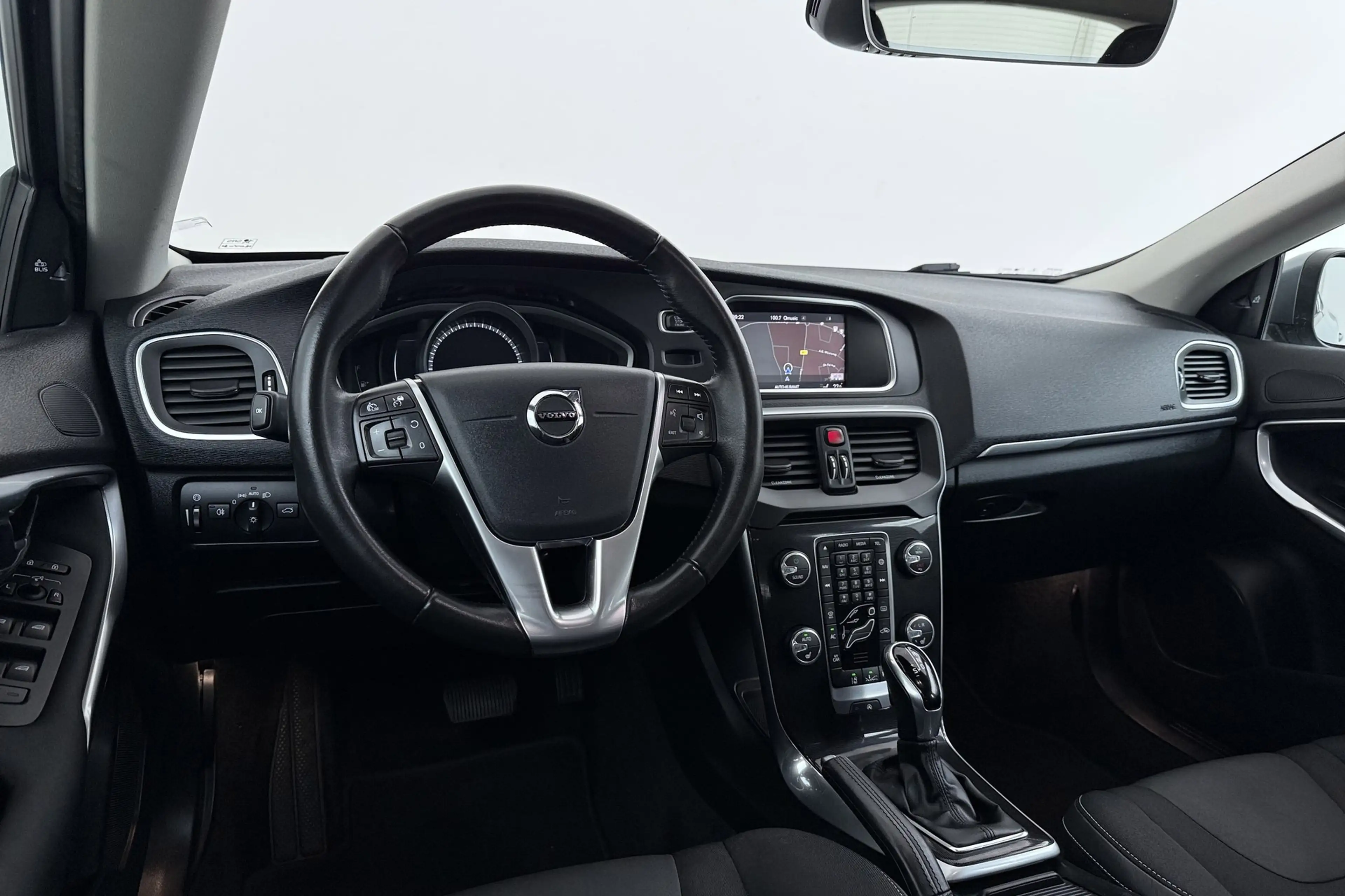 Volvo V40 1.5 T3 Inscription | Trekhaak | Dealer Ond. | Keyl — photo 14