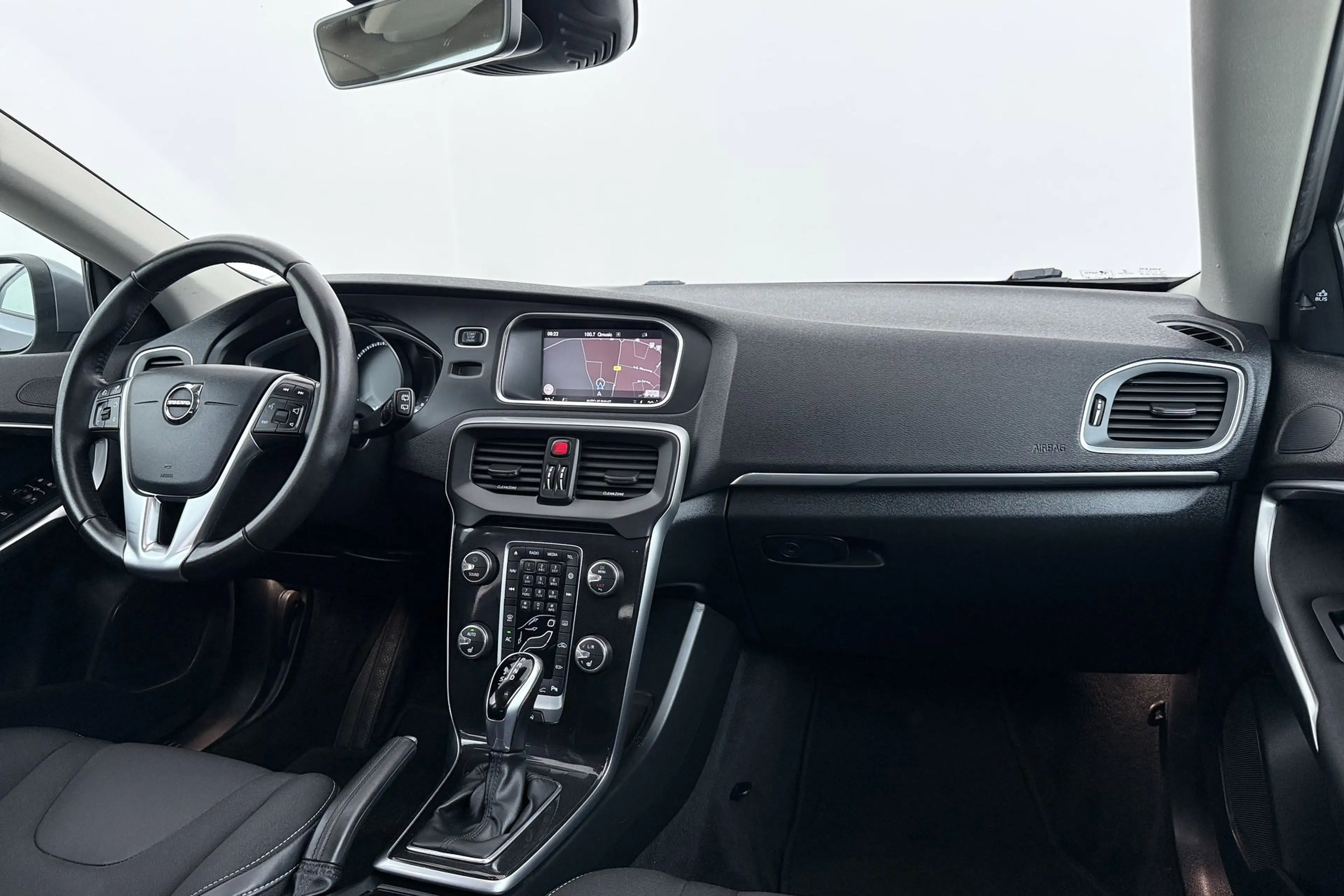 Volvo V40 1.5 T3 Inscription | Trekhaak | Dealer Ond. | Keyl — photo 15