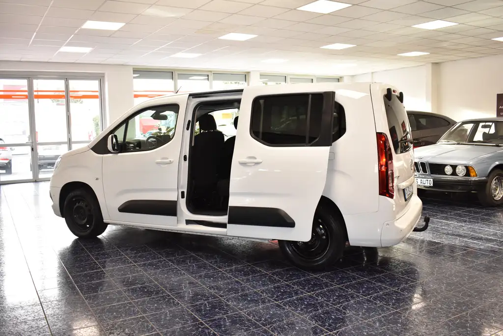 Opel Combo Life 2021 из Европы — купить под ключ