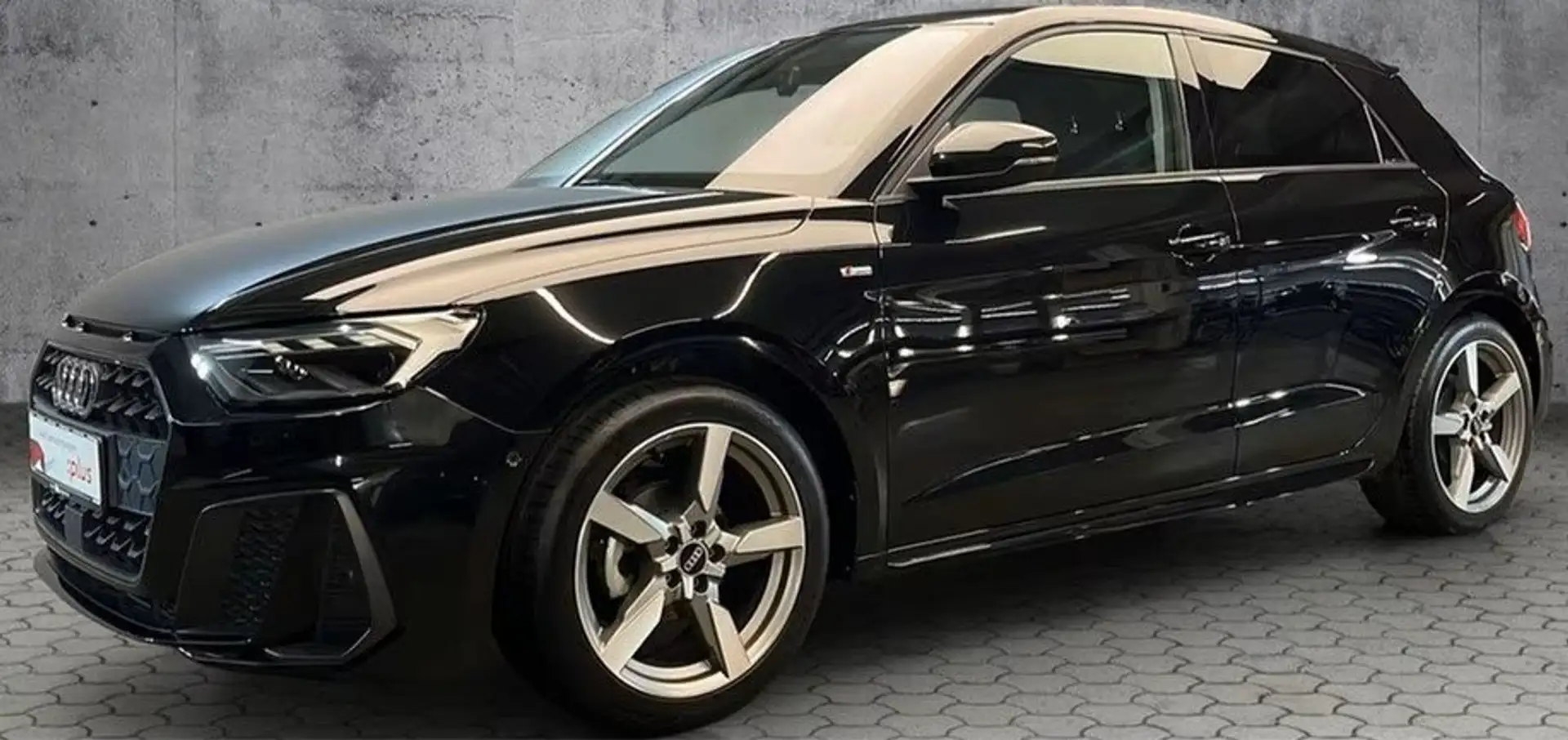 Audi A1 A1 Sportback 25 1.0 tfsi s-tronic S-LINE Zwart - 1