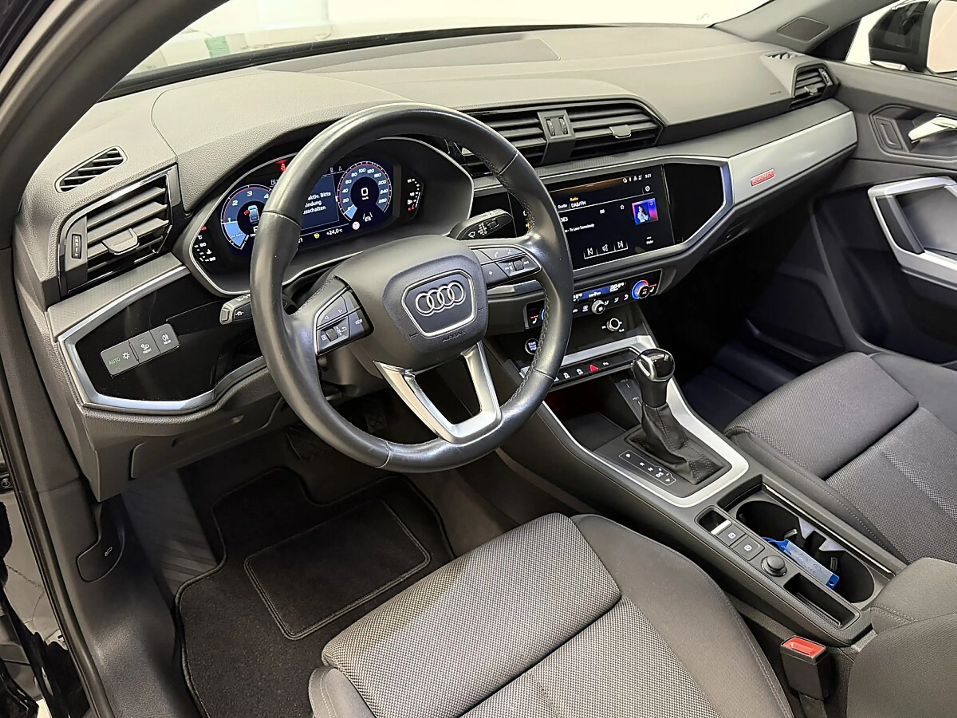 Audi Q3 Sportback 35 TDI quattro S-tronic. LED/ACC/Navi... — photo 9