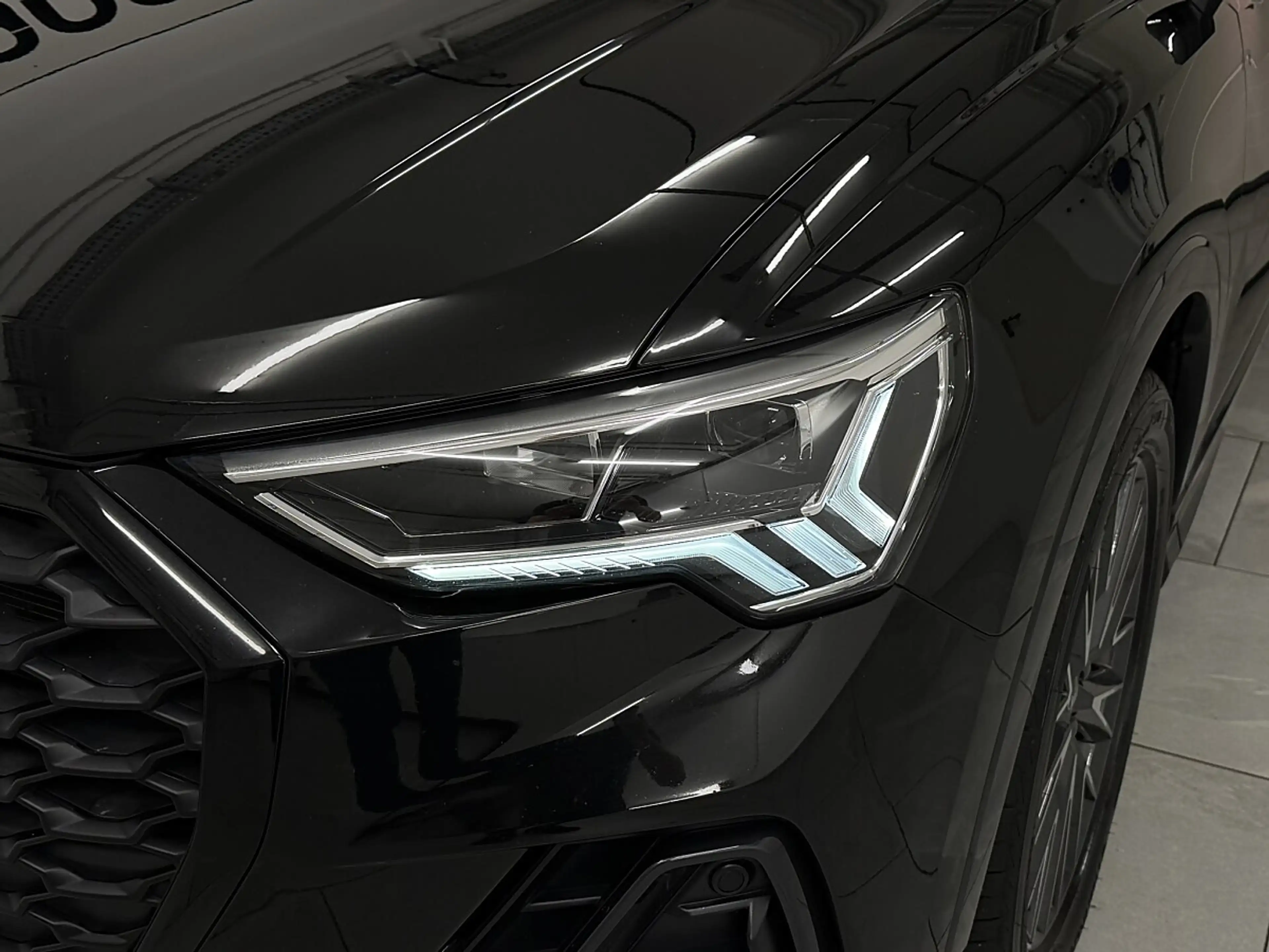Audi Q3 Sportback 35 TDI quattro S-tronic. LED/ACC/Navi... — photo 4