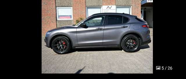 Alfa Romeo Stelvio B-Tech Q4