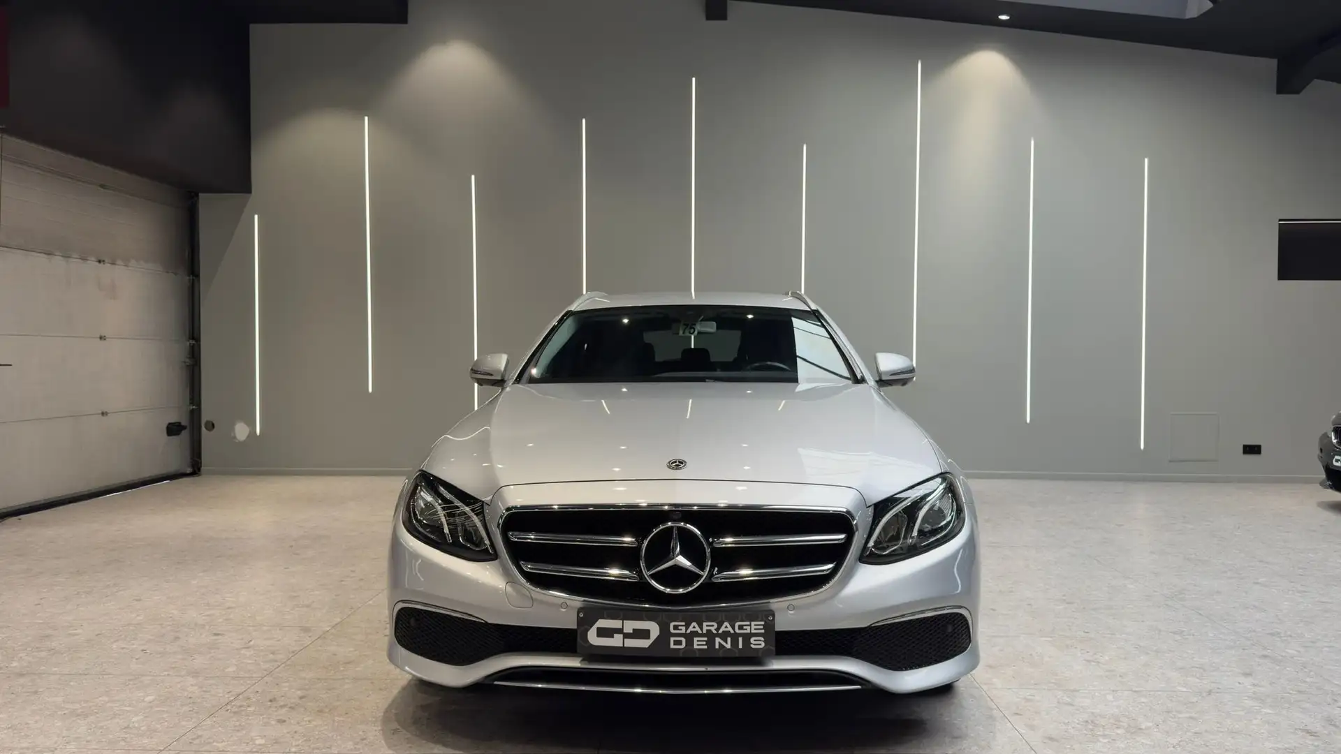 Mercedes-Benz E 200 d *NEW LIFT*GPS+CAMERA*LED*CUIR*GARANTIE* Gris - 2