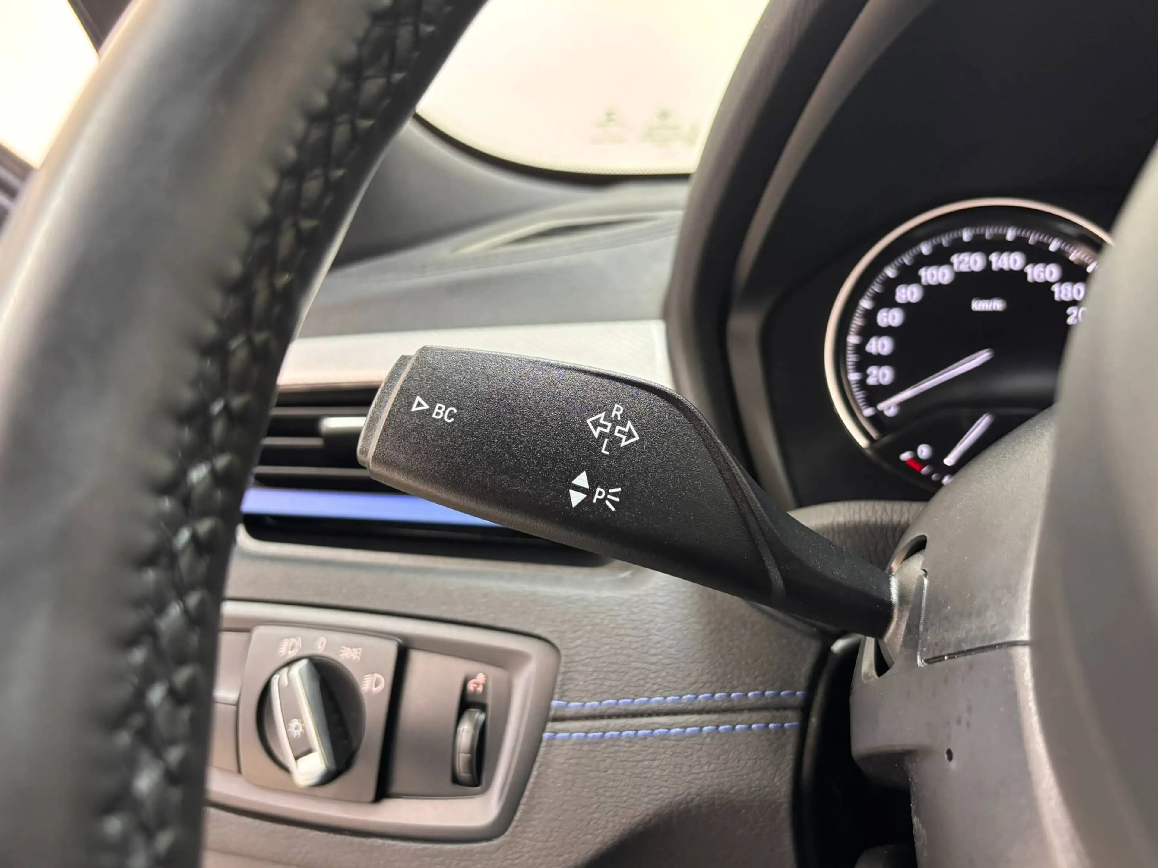 BMW X2 1.5i sDrive18 Pack M*NAVI*CAMERA*CLIM*CRUISE*LIM* — photo 15