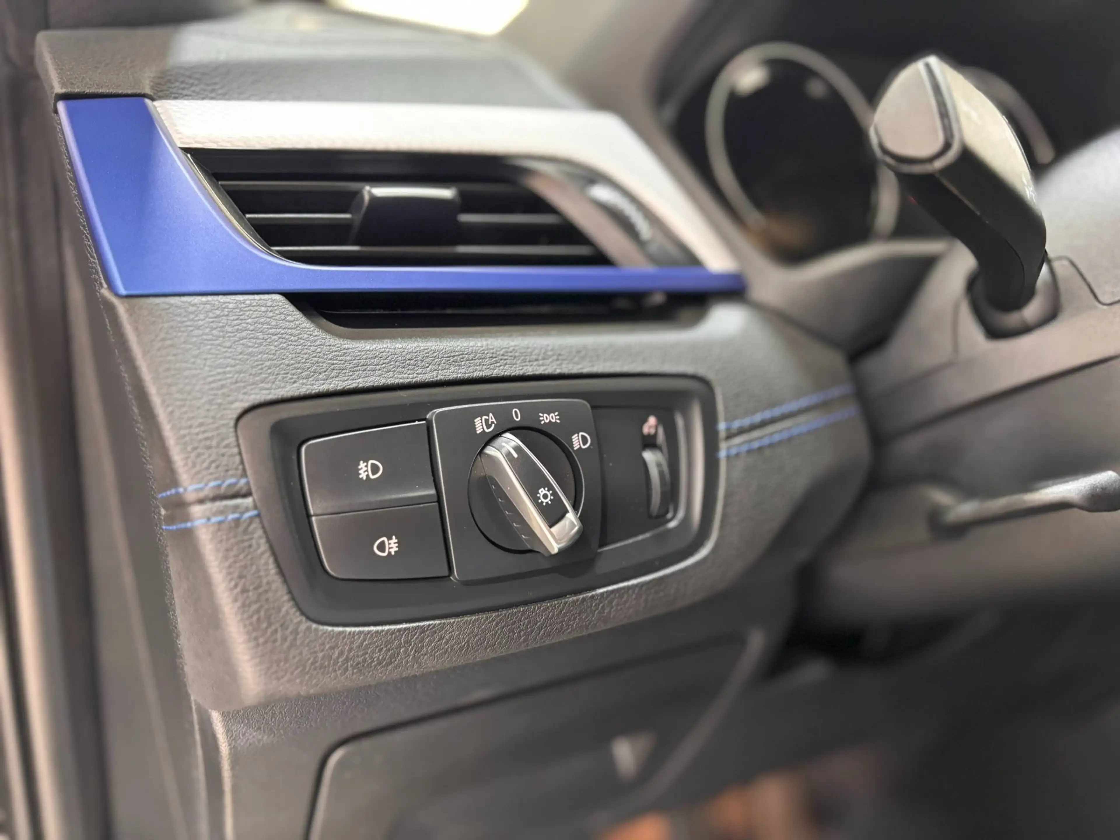 BMW X2 1.5i sDrive18 Pack M*NAVI*CAMERA*CLIM*CRUISE*LIM* — photo 14