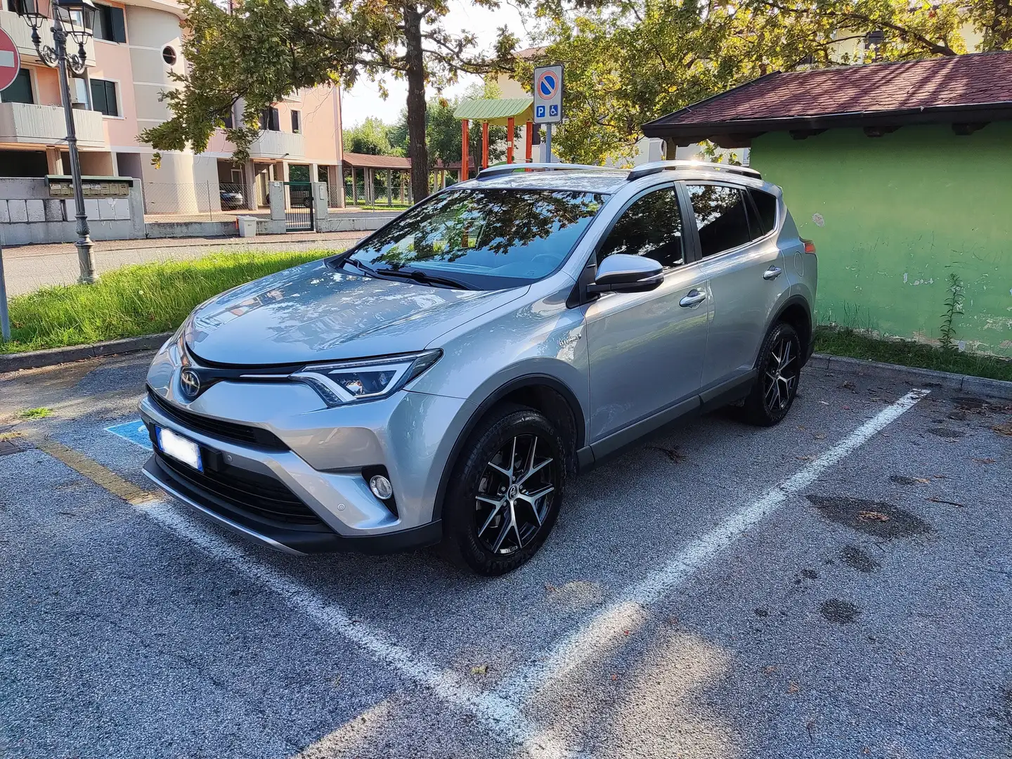 Toyota RAV 4 Rav4 IV 2016 Rav4 2.5 vvt-i h Style 2wd e-cvt my17 Argento - 1