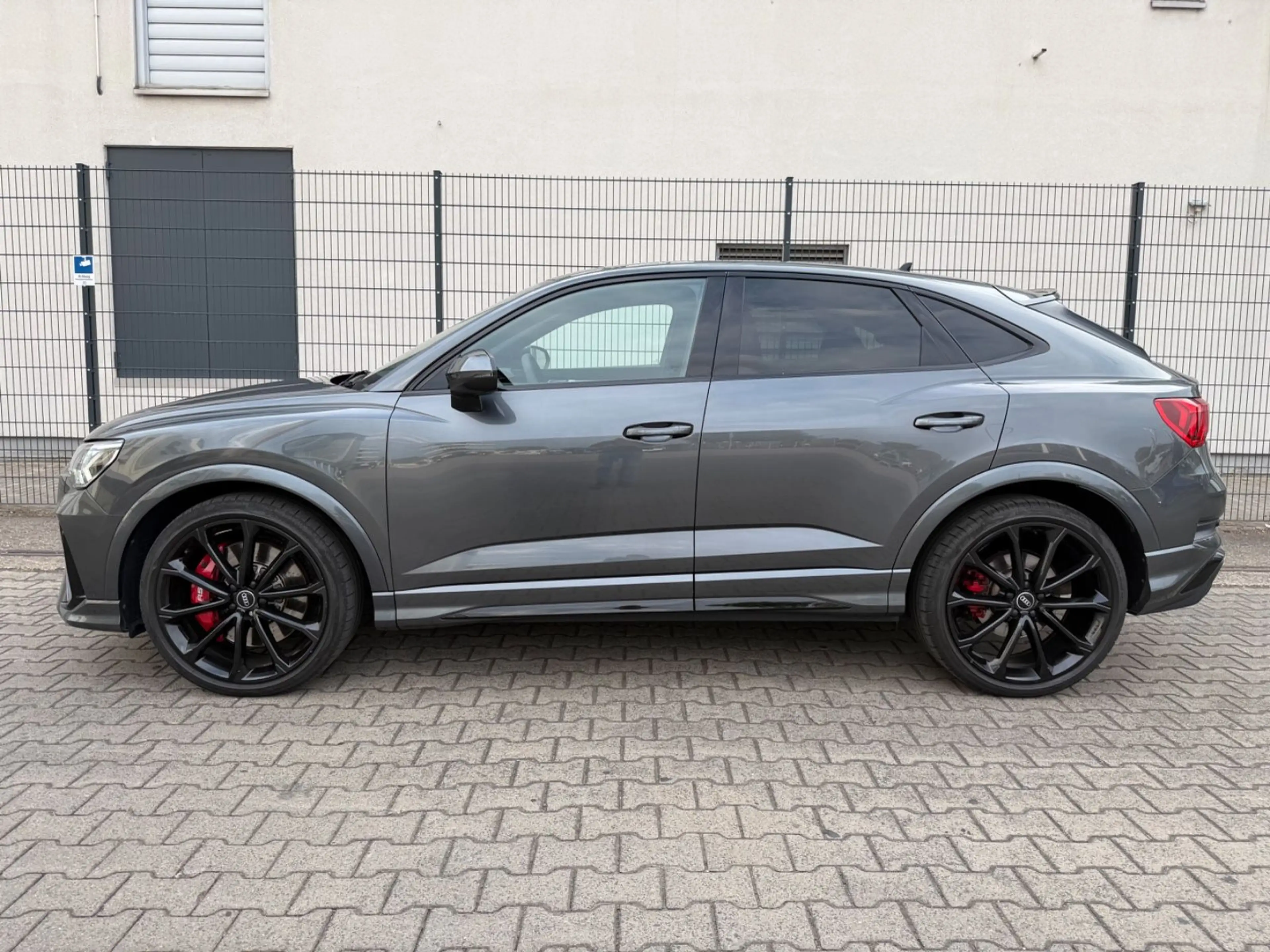 Audi RS Q3 Sportback PANO/KAMERA/MATRIX/SPORTABGAS/280 — photo 8