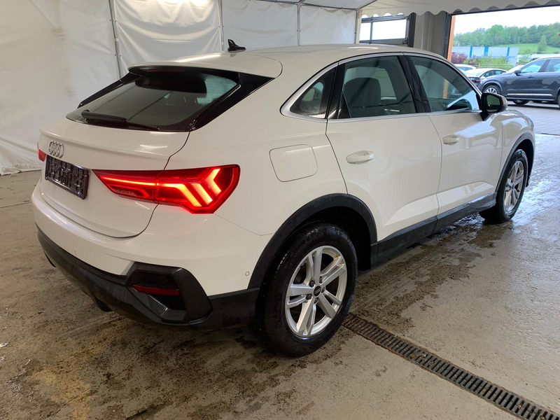 Audi Q3 Sportback S-Line NAVI/MATRIX/360°KAM/SONOS — photo 4
