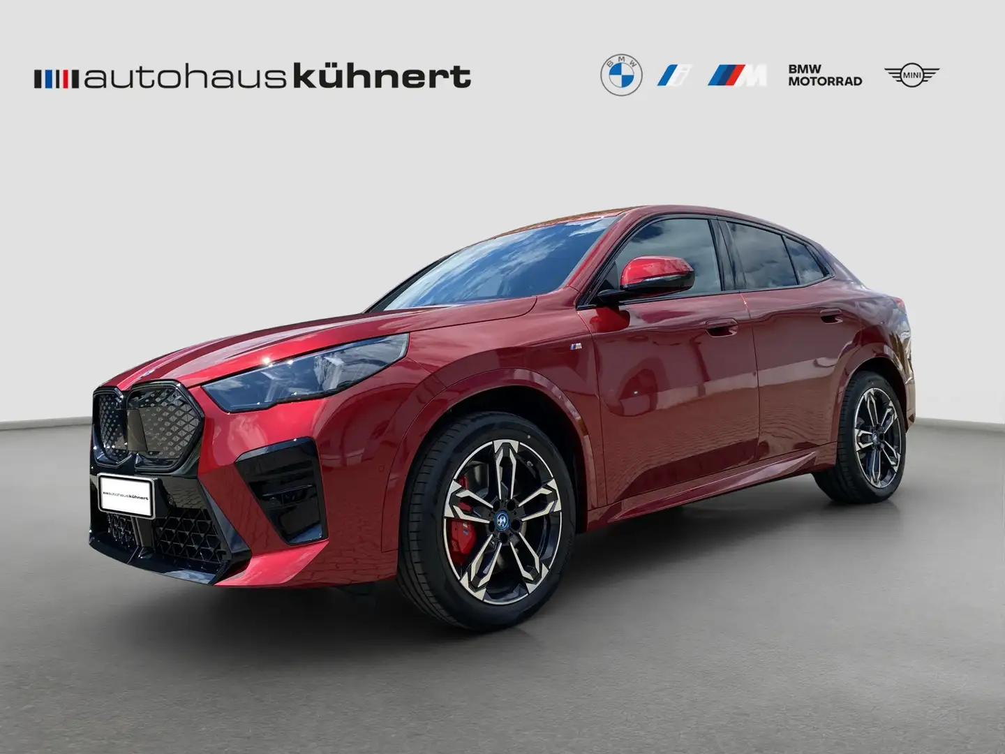 BMW iX2 xDrive30 ///M-Sport ACC LED UPE 73.320 EUR Rojo - 1