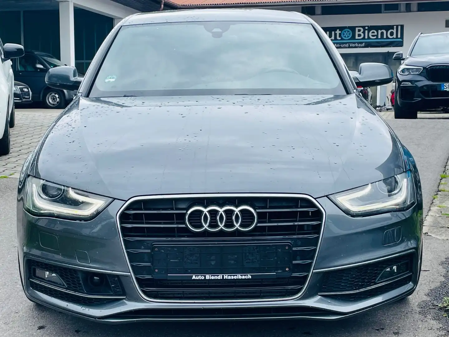 Audi A4 Lim. S line Sportpaket / plus DAB Grijs - 2