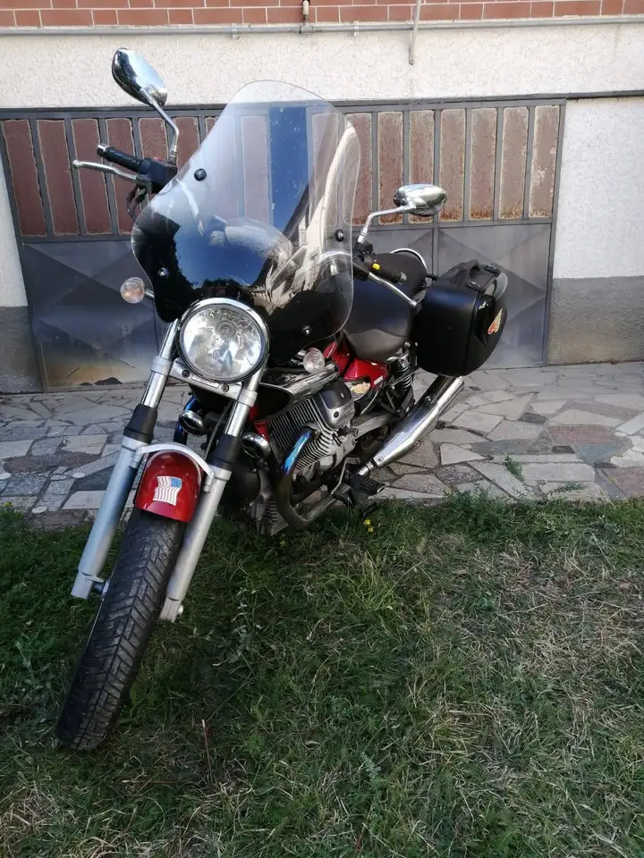 Moto Guzzi Nevada