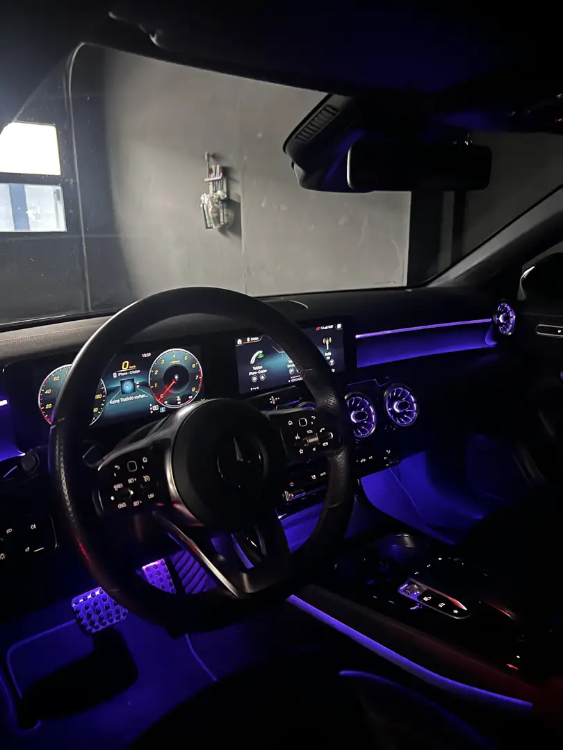 Mercedes-Benz CLA 220 7G-DCT AMG Line - 2