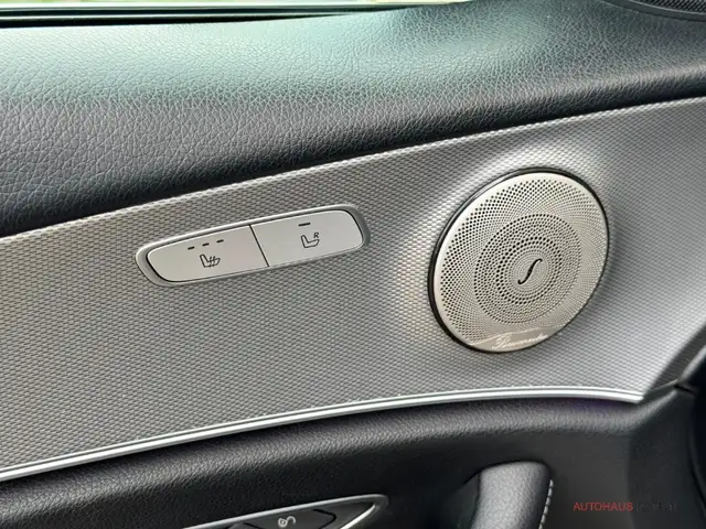 Mercedes-Benz E-Class view 24