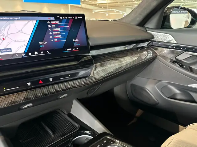 BMW M5 view 24