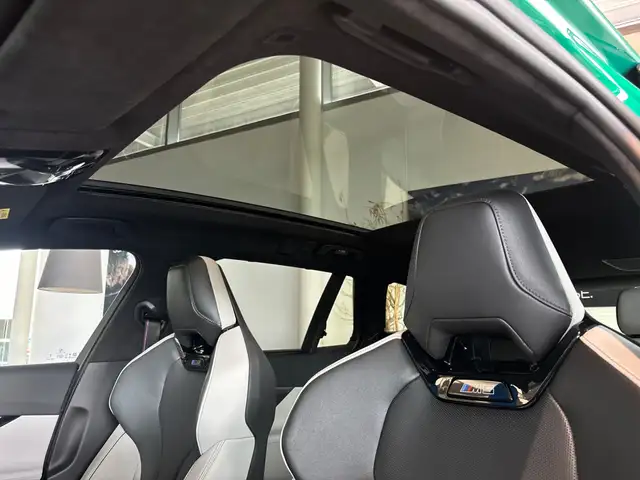 BMW M5 view 26
