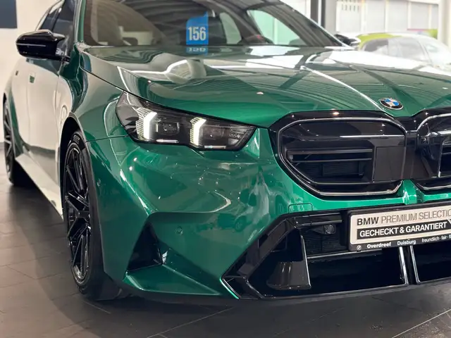 BMW M5 view 14