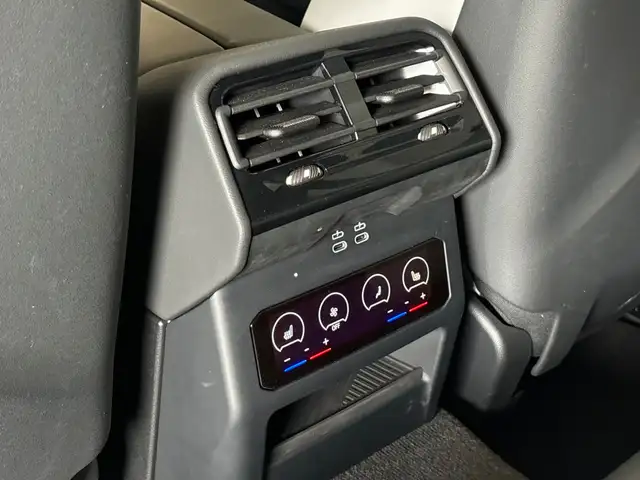 BMW M5 view 29