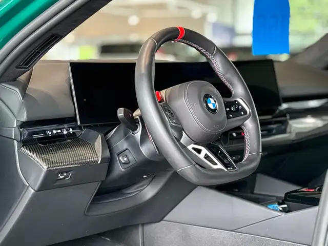 BMW M5 view 17