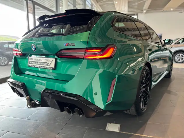 BMW M5 view 11