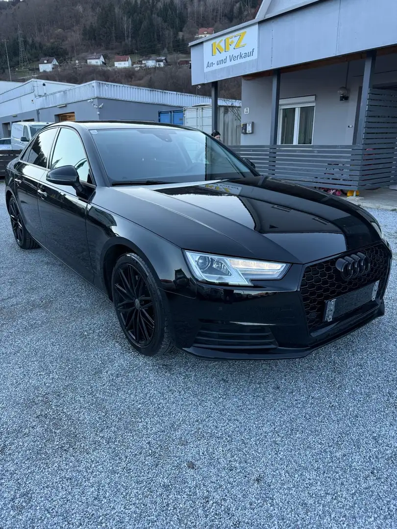 Audi A4 2,0 TDI Schwarz - 1