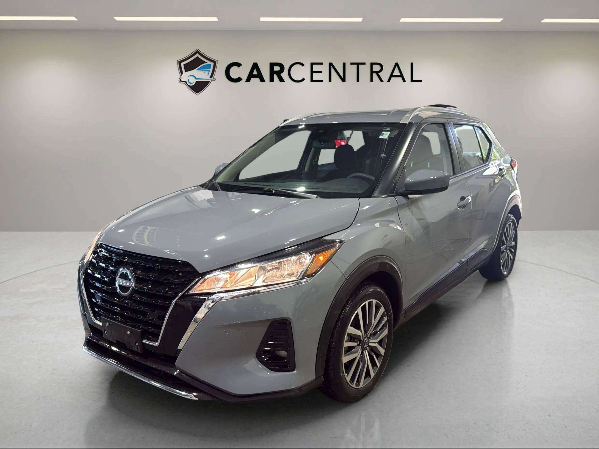 Gray 2024 Nissan Kicks SUV / Crossover Front-Wheel Drive Automatic