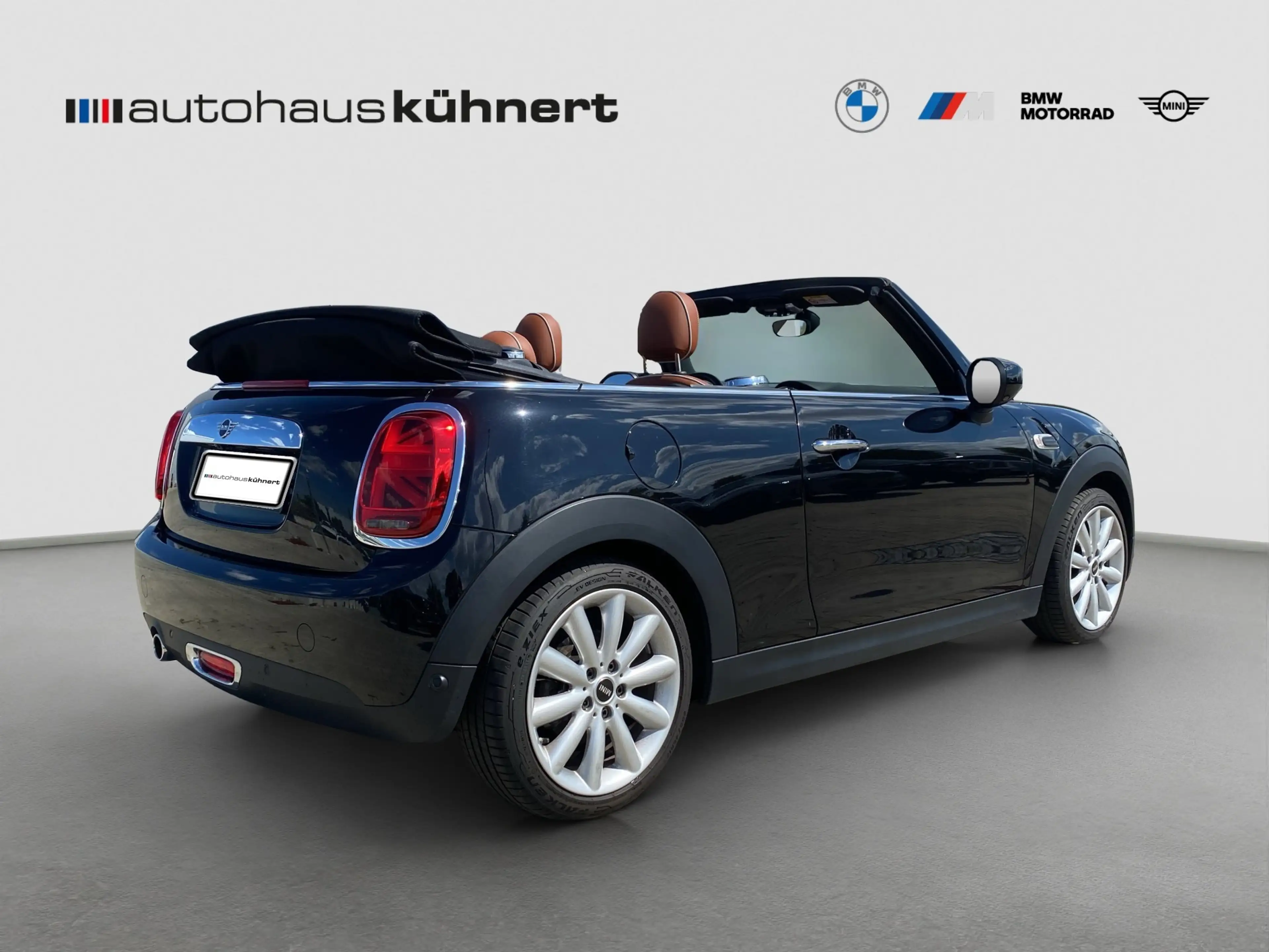 MINI Cooper Cabrio LED Navi ParkAss RFK Sportsitz PDC — photo 7
