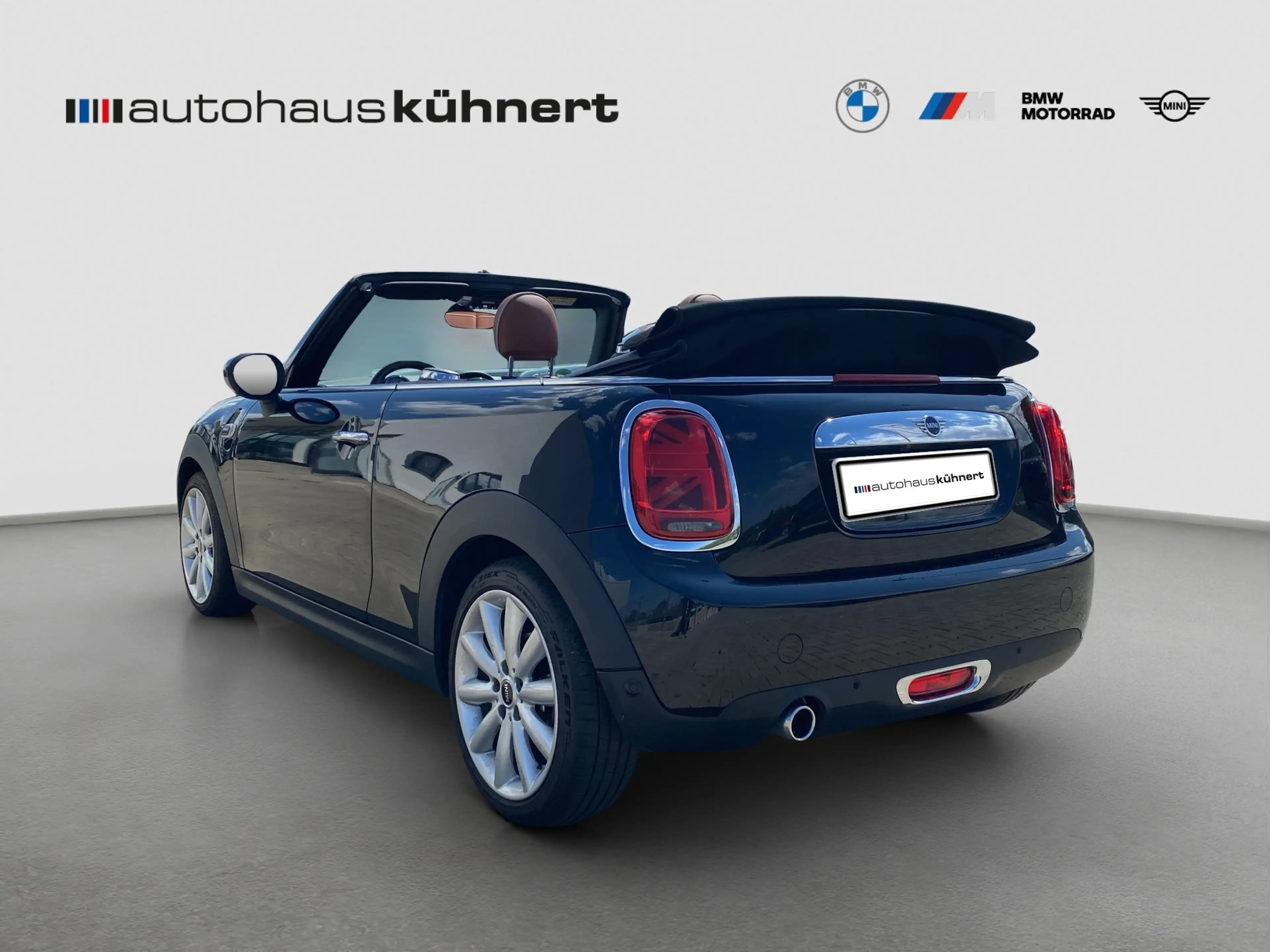 MINI Cooper Cabrio LED Navi ParkAss RFK Sportsitz PDC — photo 5