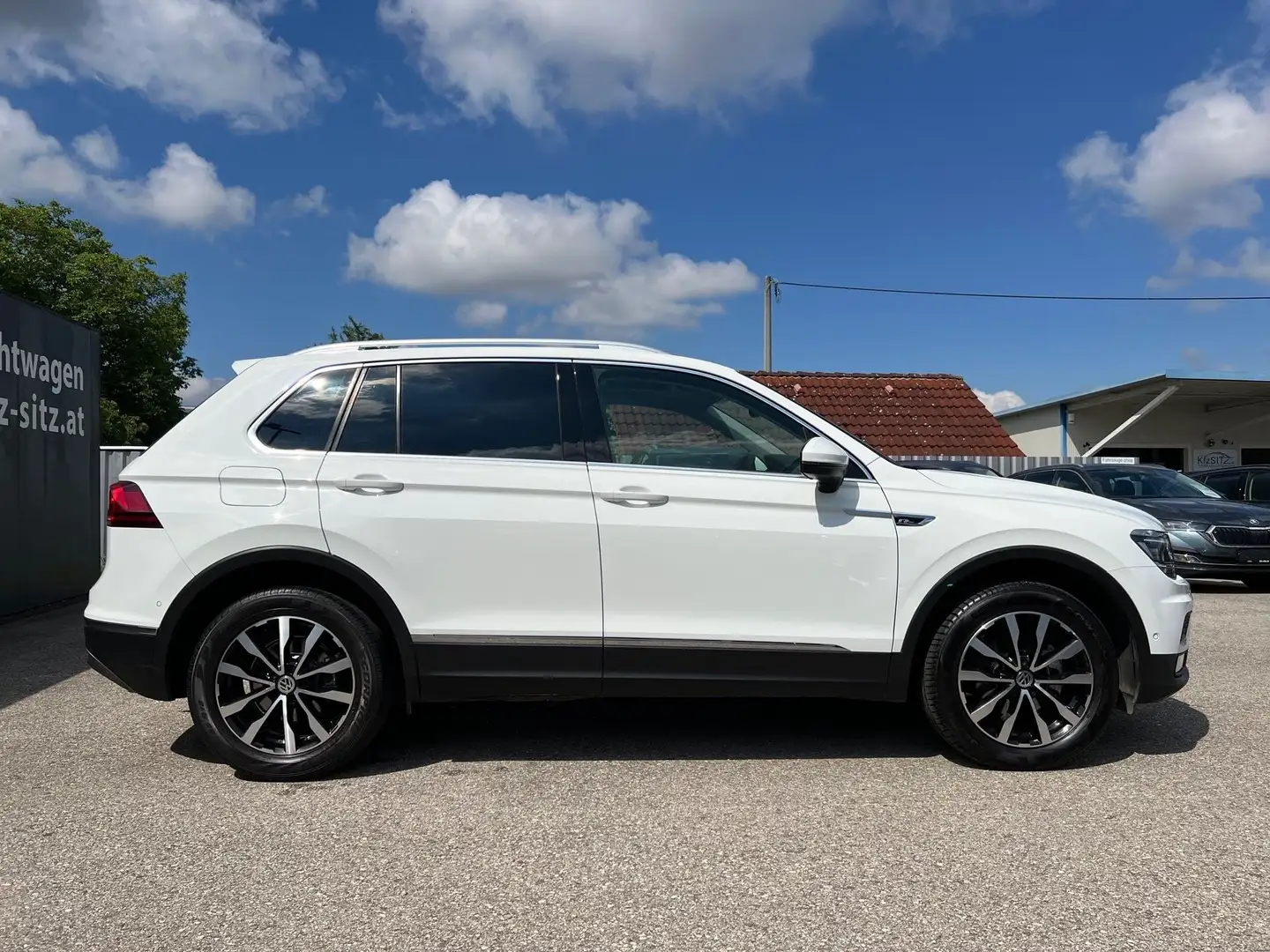 Volkswagen Tiguan 2,0 TDI SCR 4Motion Highline DSG Weiß - 2