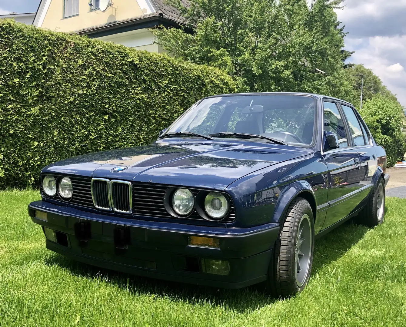 BMW 318 318i - 1