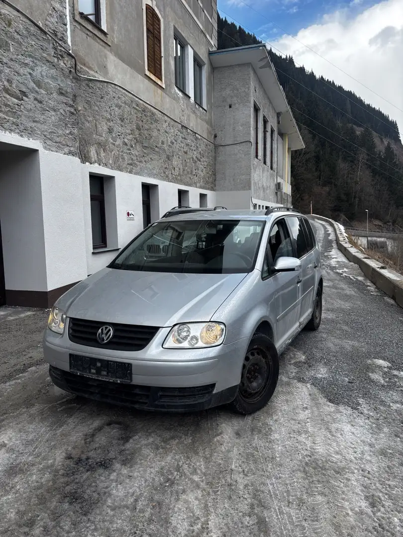 Volkswagen Touran Conceptline 1,9 TDI Silber - 1